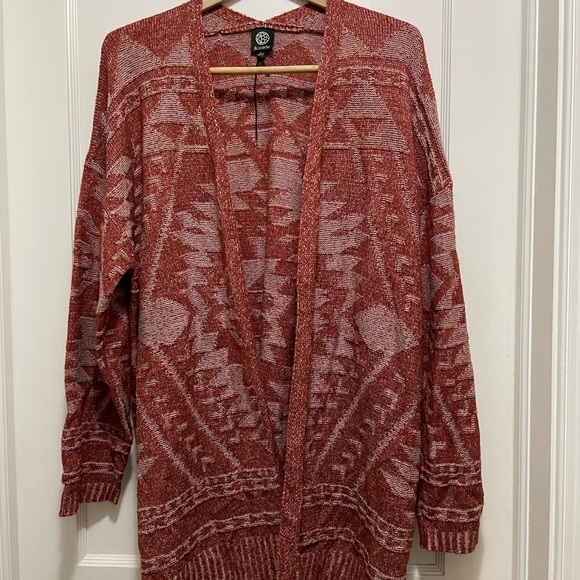 Bobeau Cardigan, Large, like new. Red Aztec/Southwestern print. Soft and cozy! - Picture 3 of 12